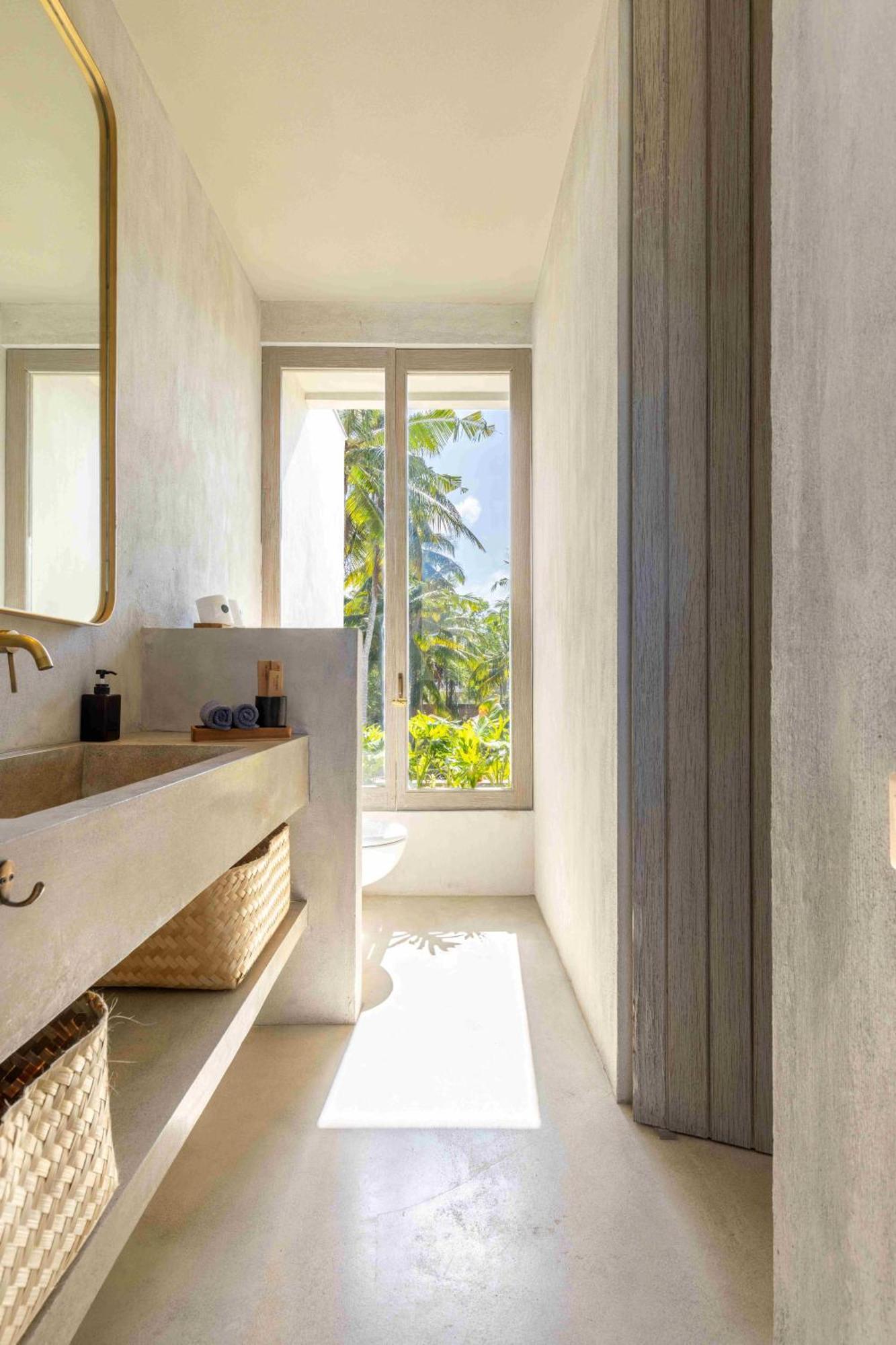 Вилла The Konkret Lombok Kuta  Экстерьер фото